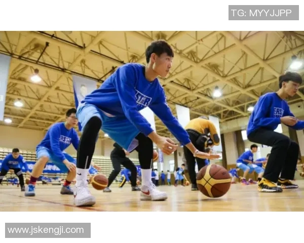 武汉篮球队防守革新之路：从传统到现代的全面转型与探索